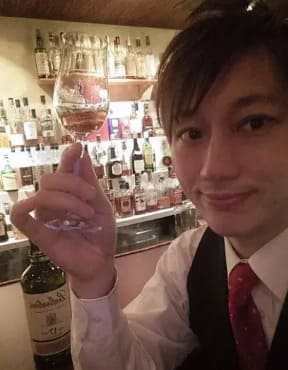 佐世保の当たる人気の占い師 佐世保バー ラ・クルーズの堺州平先生の画像