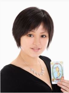 電話占いデスティニーの当たる人気の占い師 瀬里奈(せりな)先生の画像