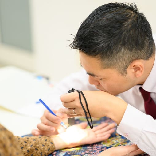 平塚の当たる占い師 手相の後藤の後藤先生の画像