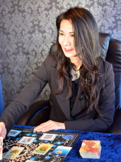 占いの館千里眼JR和歌山駅前西口店の占い師・サンタマリア先生